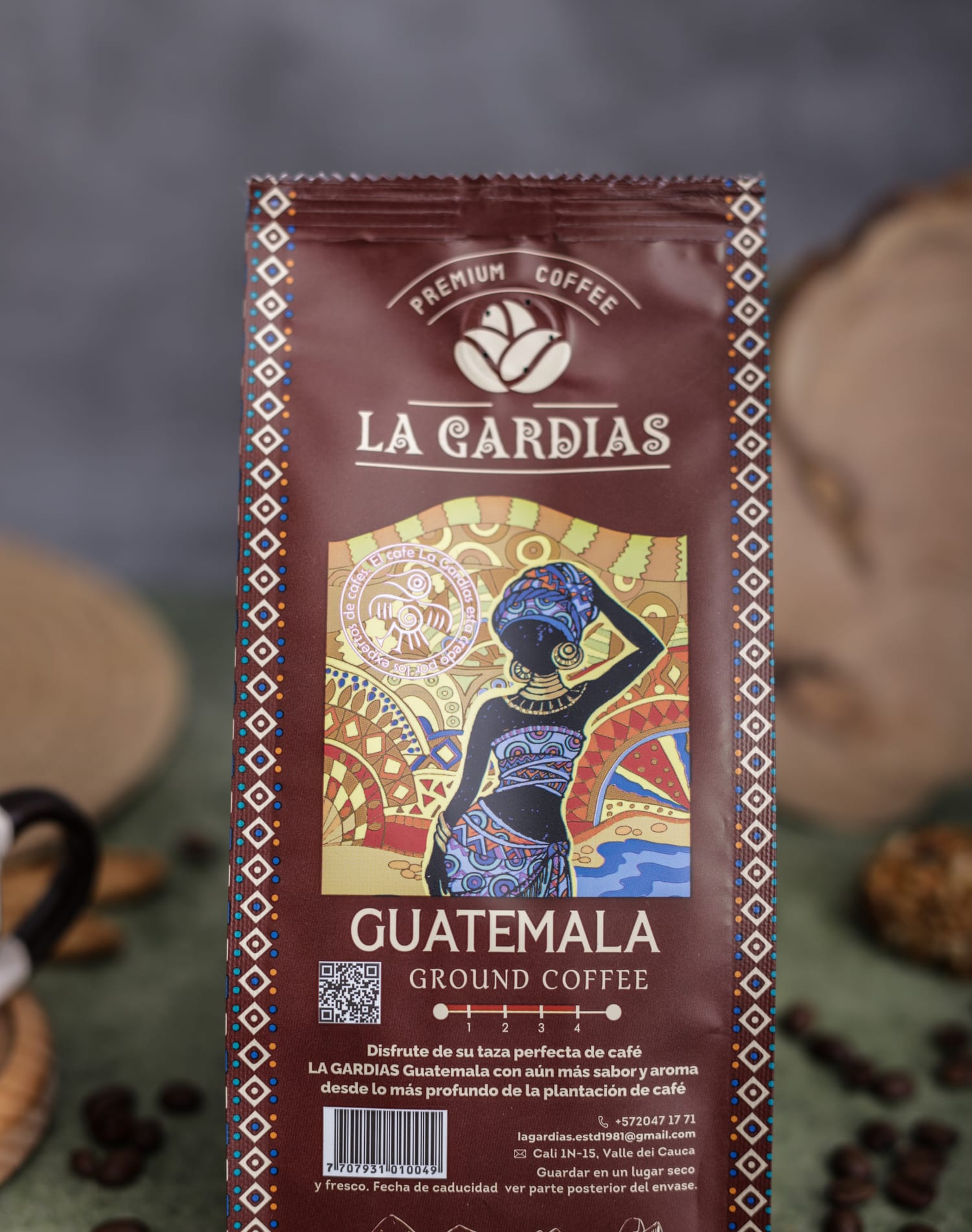 Упаковка молотого кофе LA GARDIAS Guatemala
