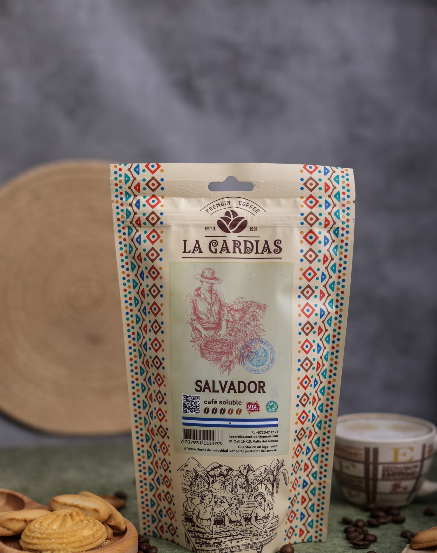 Упаковка растворимого кофе LA GARDIAS Salvador